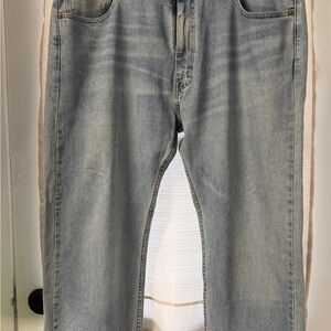 Men's Pre-Owned Levi’s 505 Jeans, Size 40W, 30L, Light Blue Stonewash.